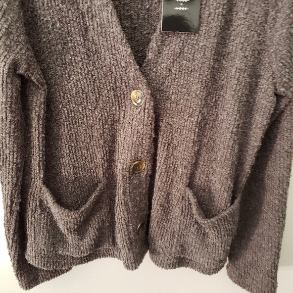 Code x Mode Cardigan - Picture 2 of 5